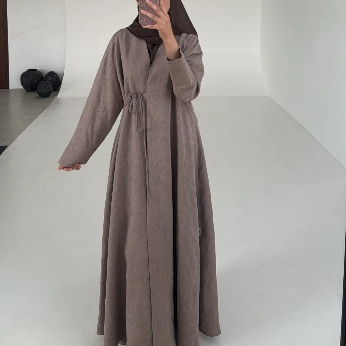 Soft taupe Ciel abaya